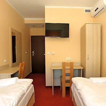 Hostel Zywiec فندق *
